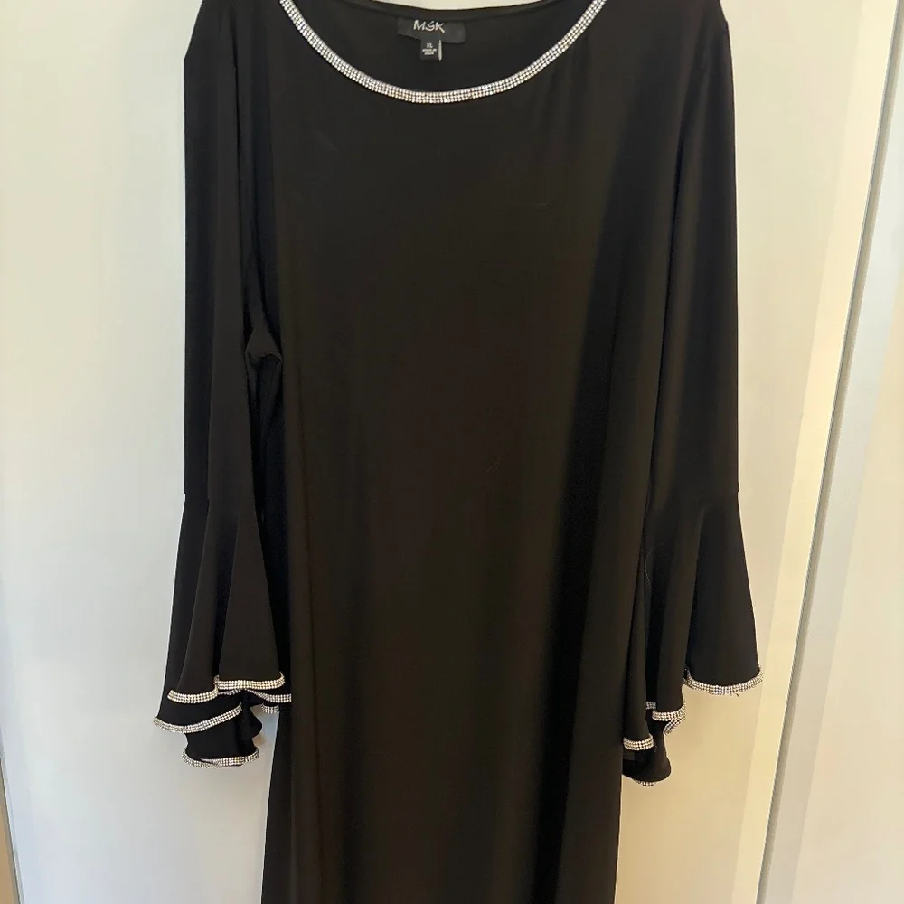 LBD - Picture 5 of 8